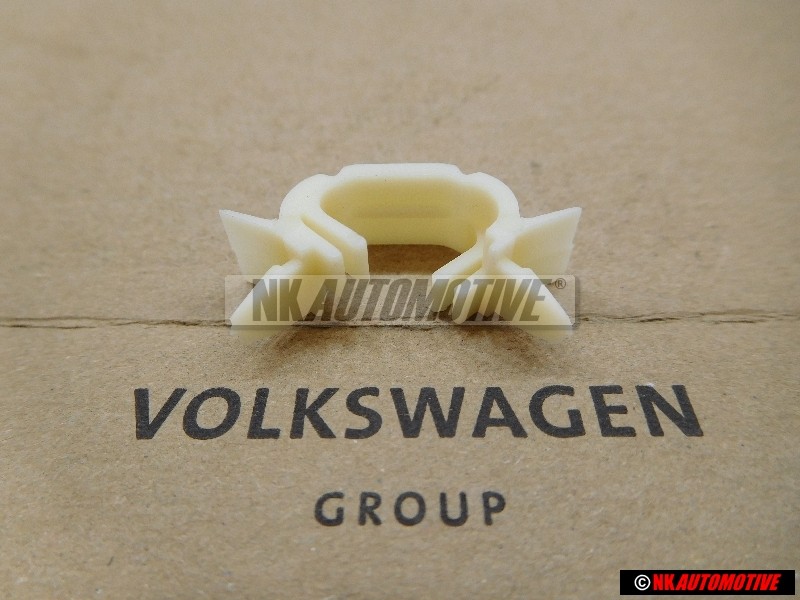 VW Original Clip - 321837199