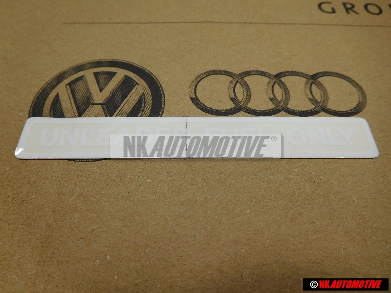 VW Original etiquette 'unleaded fuel only' - 113000258