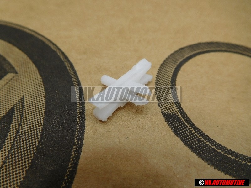 VW Classic Parts Agrafe P. 