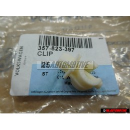 VW Original Clip - 357823397